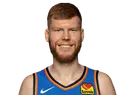 Davis Bertans on court